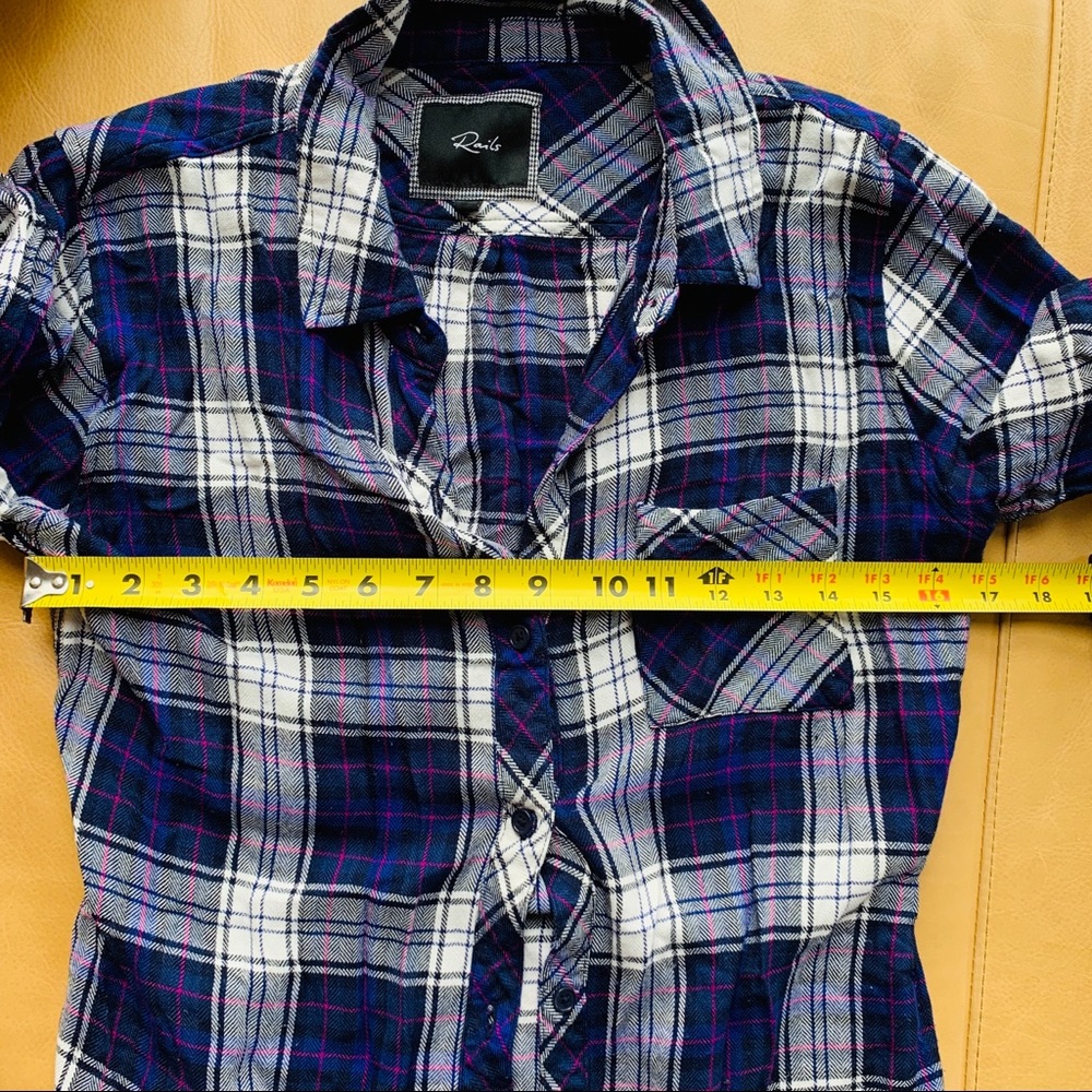 Rails Brand Plaid Button Up Size Medium - image 3